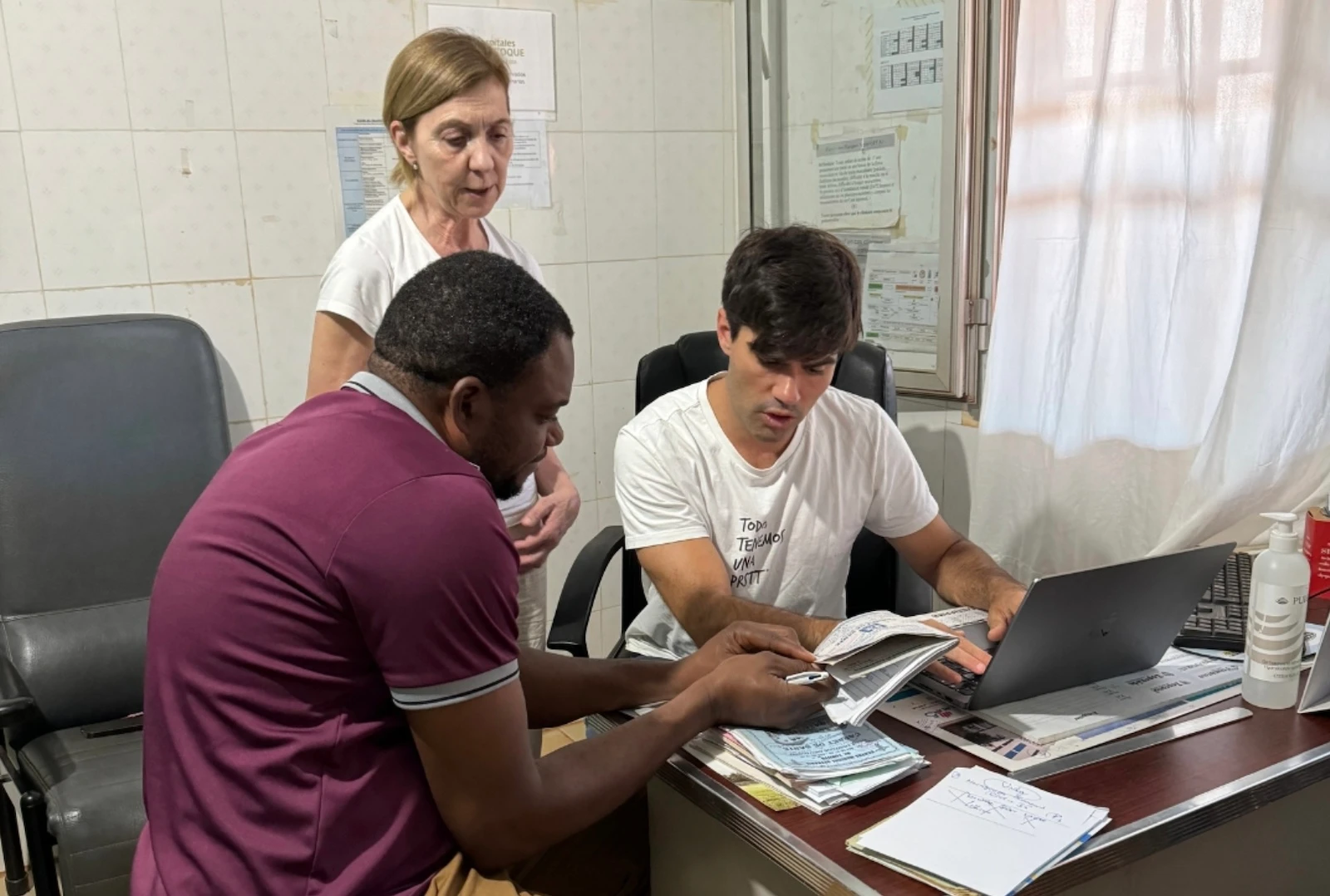 DriCloud Colabora en la Misión de Atención Médica Urológica en Camerún con Surg For All